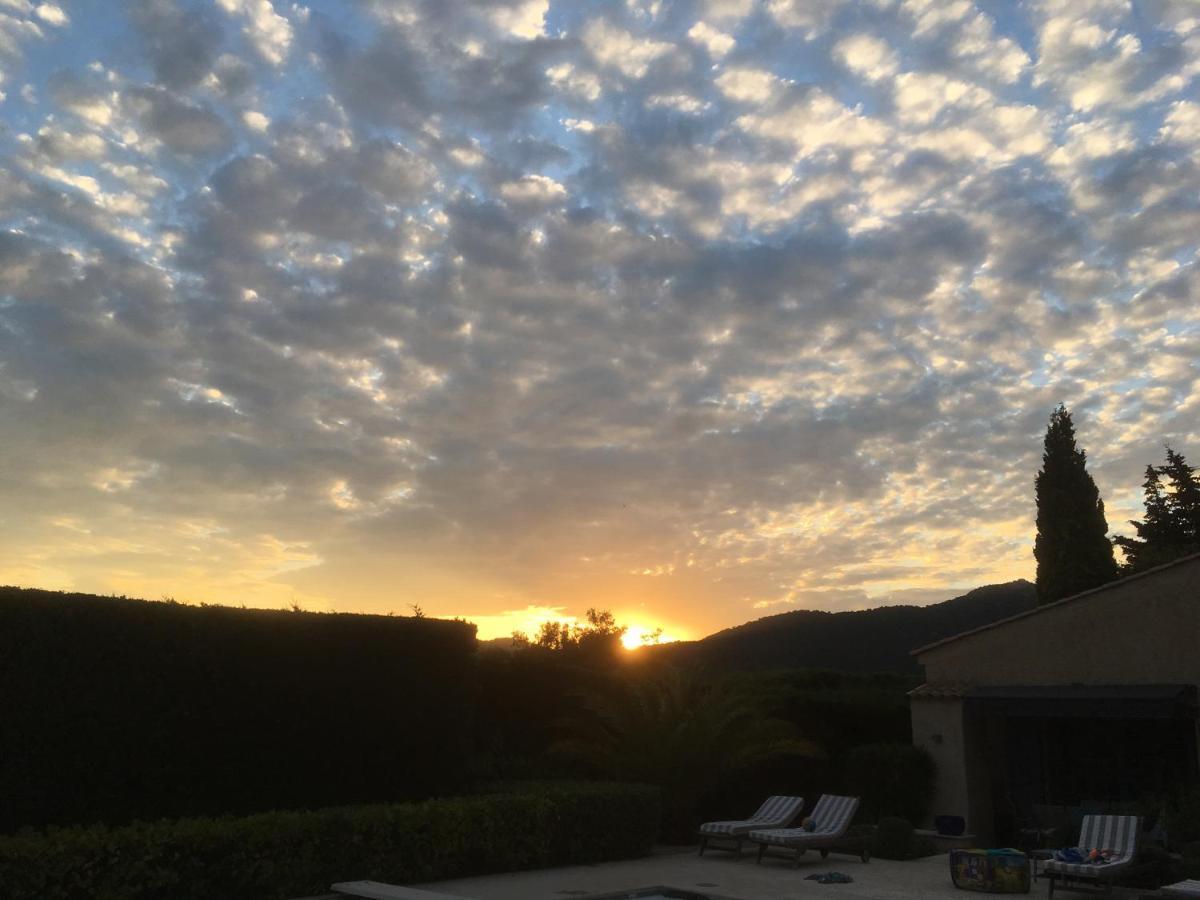 Lovely "Provence" Villa With Sea View, Private Heated Pool, Airco And Beautiful Garden Grimaud Bagian luar foto