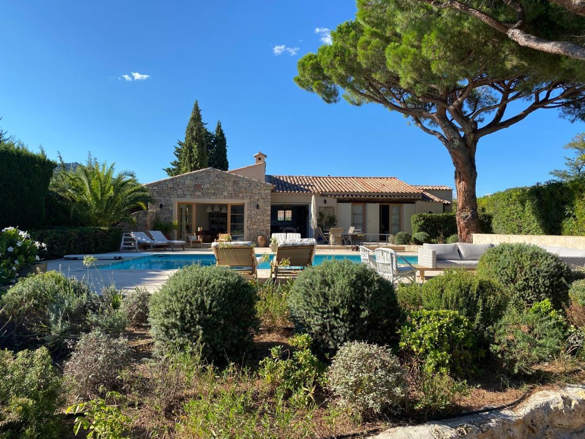 Lovely "Provence" Villa With Sea View, Private Heated Pool, Airco And Beautiful Garden Grimaud Bagian luar foto